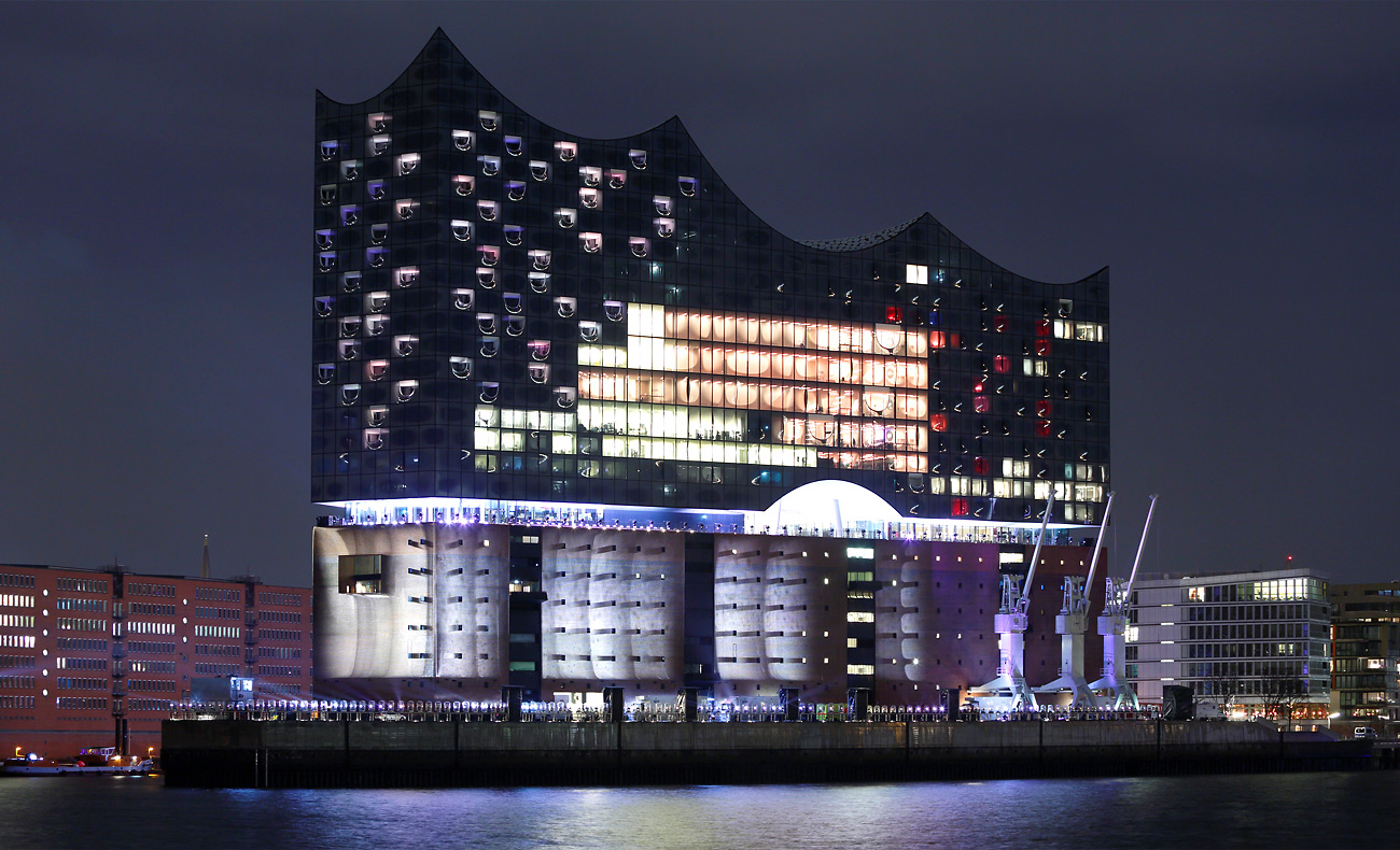 Elbphilharmonie Hamburg bei Nacht